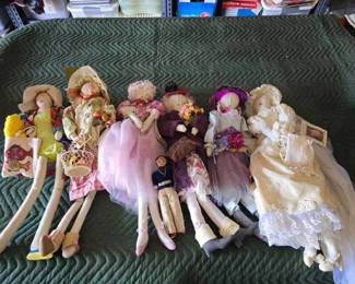#12108 • Carmen Manago Doll Collection
