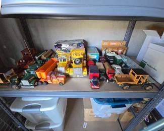 #12012 • Model Toy Collection
