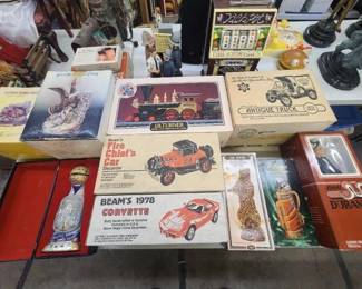 #1040 • (10) Vintage Decanters
