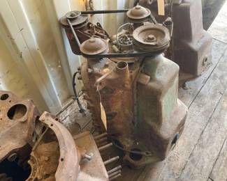 #2530 • Ford Engine
