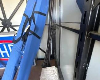 #24610 • Portable Projector Set
