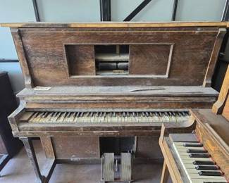 #24004 • Vintage wood Piano
