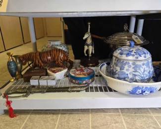 #50284 • Decorative Sword Tiger Vase Ornaments Tin with Clips and Cannon
