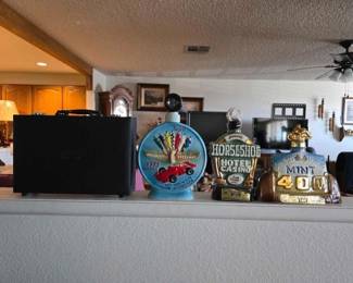 #60046 • Five Star Poker Set with Case and 3 Decaturs
