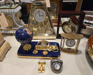 #60840 • (6) Clocks
