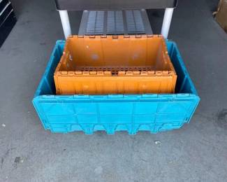 #6592 • 5 Plastic Totes with Locking Lids
