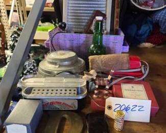 #20622 • Lot Of Washing Boards Nic-Nac & more
