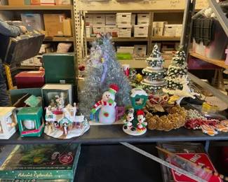 #20600 • Christmas Decorations
