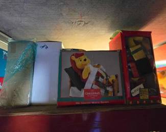 #20616 • 4 Disney Christmas Figurines
