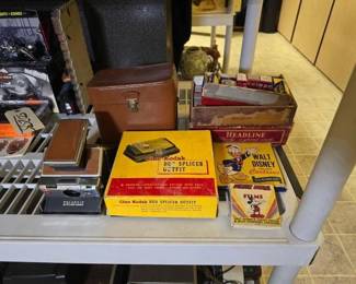 #50260 • Polaroid SX-70 Land Camera Tru-vue Film Disney Film DeJUR Electra
