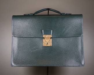 Louis Vuitton Business Bag Brief Case Tiaga Epi Leather Authentic Green
