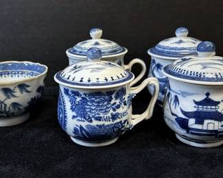 Antique Chinese Export Canton Blue White Custard Cups and Small Bowl
