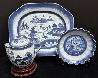  08 Antique Chinese Export Blue White Canton Platters and Foo Dog Pitcher