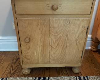 Pair pine night stands