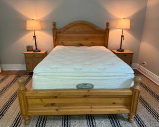 Pine full bed 