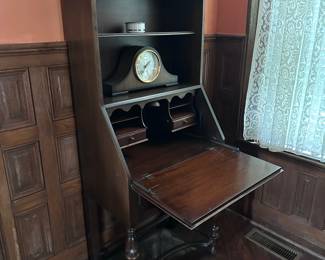 Secretary $275. This time is for pre-sale. Message for details on payment and pickup