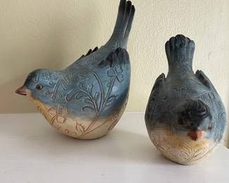 Pair of ceramic birds.