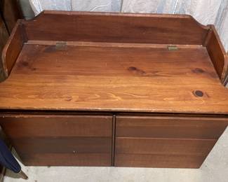 Small wooden trunk.
