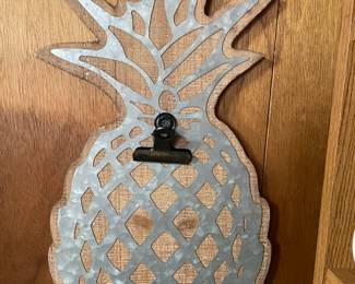 Pineapple memo holder.