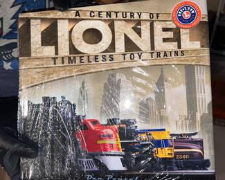Lionel Book