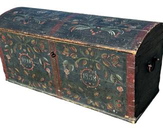 Antique Norwegian Humpback Trunk

