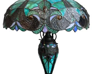 Arts & Crafts Style Stained Glass Lamp
