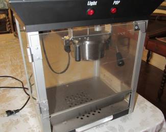 Nice popcorn machine