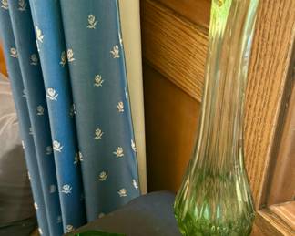 Vintage swung vase