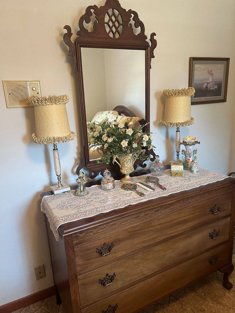 Southern Belles Estate Sales in Bristol, VA starts on 7/4/2024