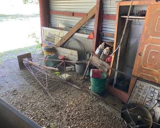 PICKERS PICKERS PICKERS AREA.