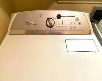 WHIRLPOOL WASHER AND DRYER SET WORKING PEFECTLY.