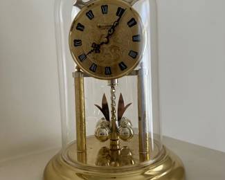 Benchmark mantle clock