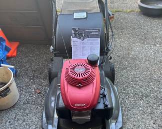 Honda VersaMow 4-in-1 system lawn mower
