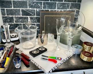 Bar ware, art deco ice bucket, Sosaki, "Cleopatra", champagne glasses 