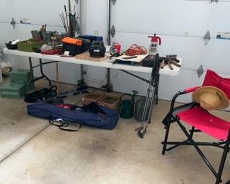 Lawn & Garden. Women's  golf clubs - putters, folding chairs 