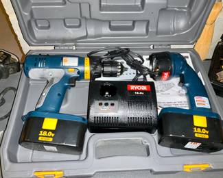 Ryobi, Drill set. 18V. Tools. Power tools. 