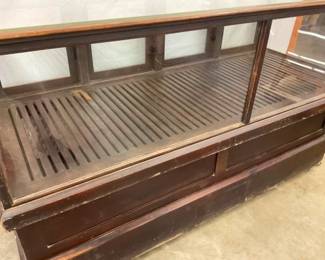 NICE HUMIDOR TOBACCO SHOWCASE