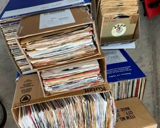 COLLECTION VARIOUS RECORDS