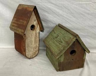 EARLY WOODEN BIRD HOUSES