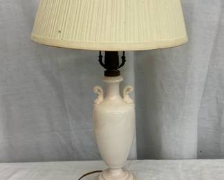 EARLY ALADDIN TABLE LAMP W/ SHADE