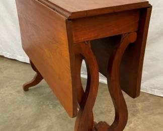 WALNUT DROPLEAF GATELEG TABLE