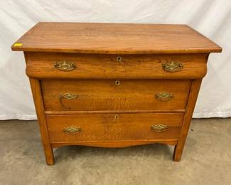 OAK 3 DRAWER DRESSER
