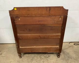 BACKVIEW EARLY CHEST