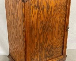 BACKVIEW W/ OAK DOOR