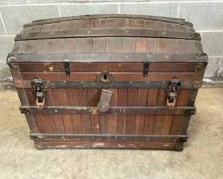 MARTIN MAISIER CAMEL BACK TRUNK