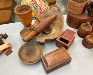 PRIMITIVE WOODEN ITEMS