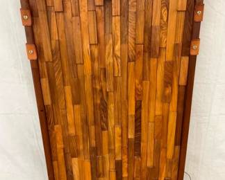 MEASURES 21 1/2X69