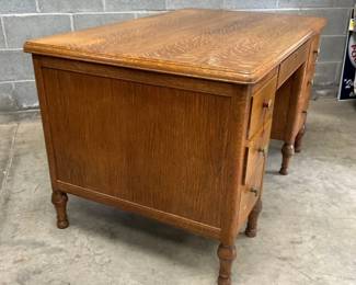 W/ DOVETAILED DRAWERS