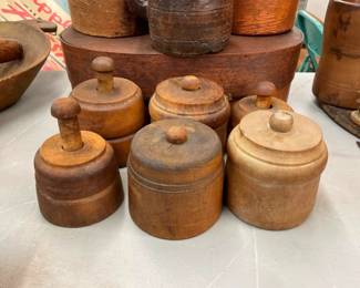 PRIM. WOODEN BUTTER MOLDS