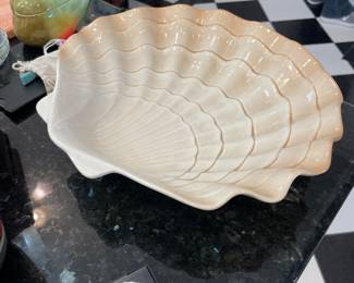 Large Shell Dish